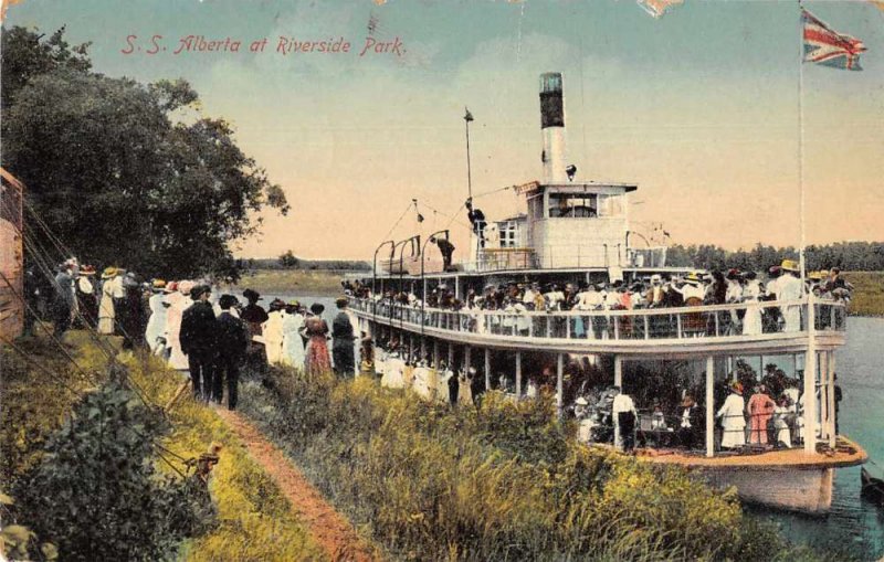 SS Alberta Steamer Boat at Riverside Park Canada Vintage Postcard RR346