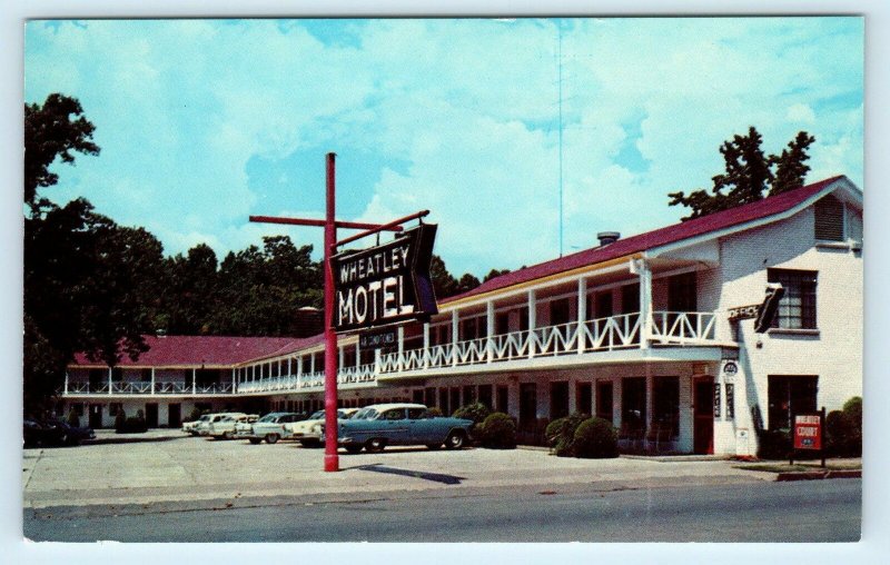 HOT SPRINGS NATIONAL PARK, AR ~WHEATLEY MOTEL c1950s Cars Roadside  Postcard