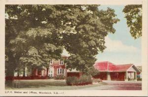 CPR station and Offices Woodstock NB New Brunswick Unused Postcard F2