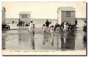 Calais - L & # 39Enfants on the beach in the & # 39heure bath - Old Postcard