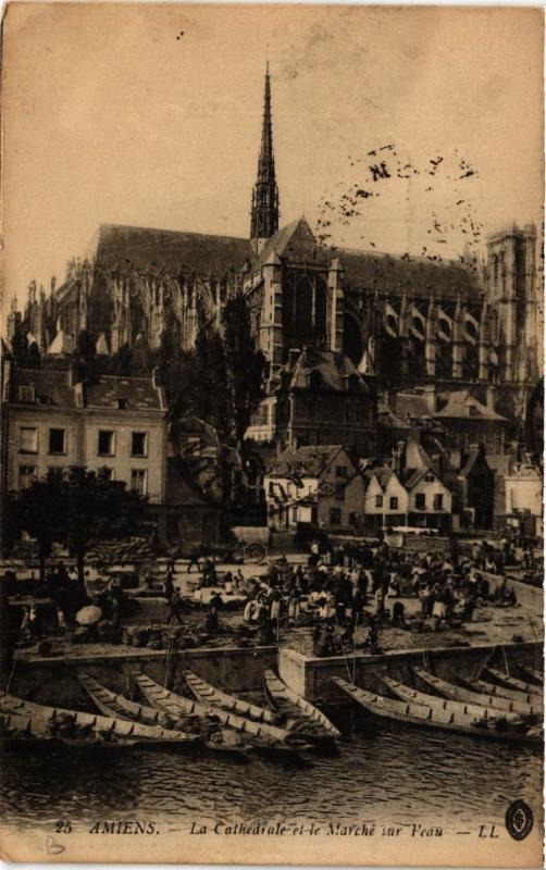 CPA AMIENS - La Cathédrale et le Marché sur l'eau (515355)