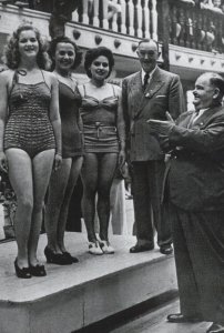 Laurel & Hardy At Butlins Skegness Beauty Queen Parade 1940s Photo Postcard