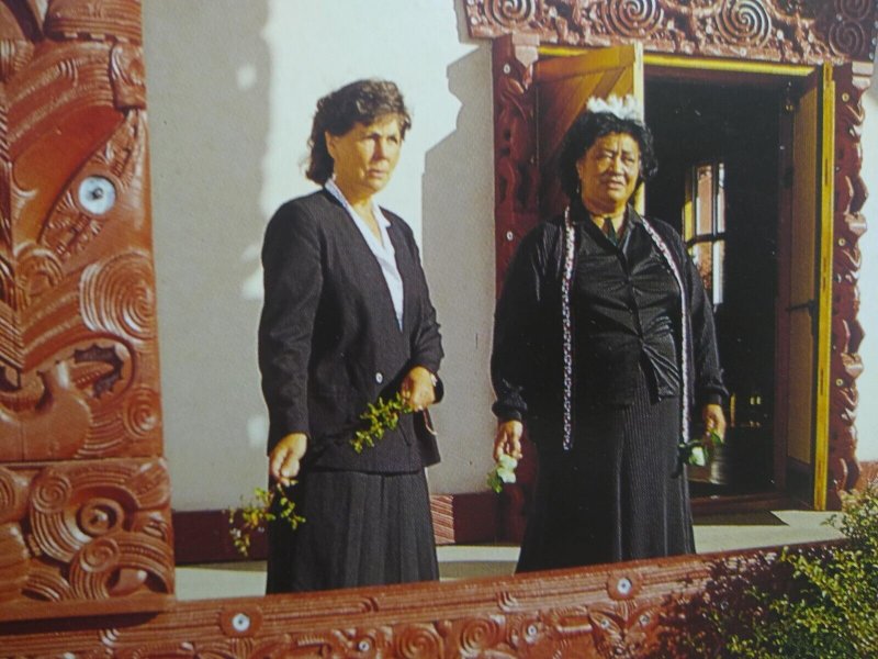 Postcard - Maori women, Waiwhetu Marae - Lower Hutt, New Zealand