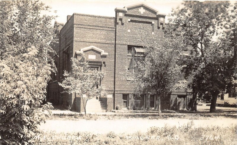 H93/ Wagner South Dakota Postcard RPPC c1940s M.E. Church Building 182