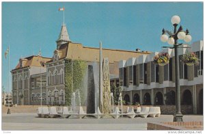 Centennial Fountain , centennial Square , VICTORIA , B.C. , Canada , 50-60s