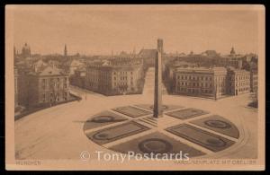 Munchen - Karolinenplatz mit Obelisk