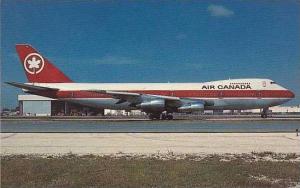 AIR CANADA BOEING 747-233B