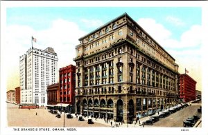 Omaha, NE Nebraska THE BRANDEIS DEPARTMENT STORE & Street Scene ca1920s Postcard