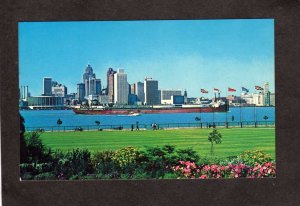 ON Dieppe Gardens Windsor Ontario Detroit Michigan Carte Postale Postcard