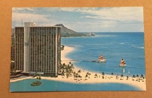 VINTAGE POSTCARD - 1980 USED -  HILTON HAWAIIAN VILLAGE, HONOLULU, HAWAII