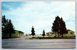 Roadside~Cedar Lane Motel Oscoda Michigan~Vintage Postcard