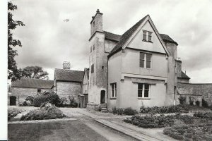 Shropshire Postcard - Boscobel House - View From South  LC271