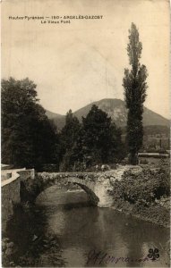 CPA Argelés-Gazost Le Vieux Pont (993332)
