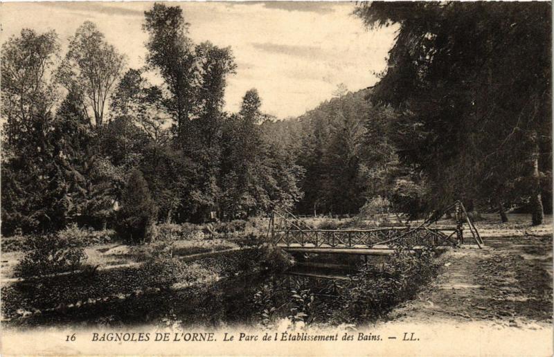 CPA   Bagnoles-de-L'Orne-  Le Parc de l'Établissement des Bains    (355428)