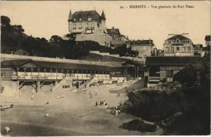 CPA Biarritz vue generale du Port Vieux FRANCE (1127122)