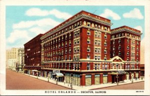 Linen Postcard Hotel Orlando in Decatur, Illinois