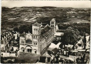 CPM VEZELAY La Basilique - Vue Aerienne (1195964)