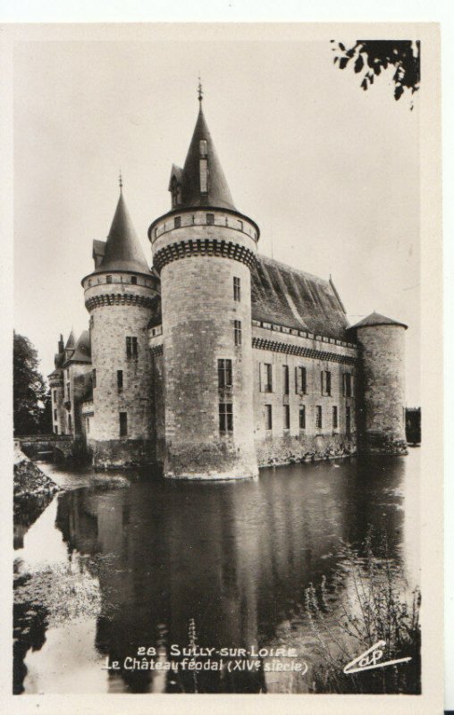 France Postcard - Sully-Sur-Loire - Le Chateau Feodal - Real Photo - Ref 18337A