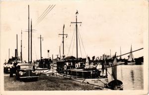 CPA OUISTREHAM-RIVA-BELLA - Le Port (516229)