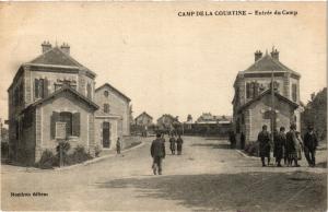 CPA Militaire,  Camp de la Courtine - Entree du Camp (278524)