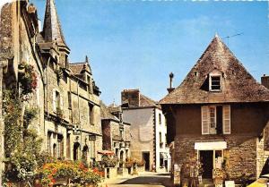 BR13483 Place du Puits Rochefort en Terre  france