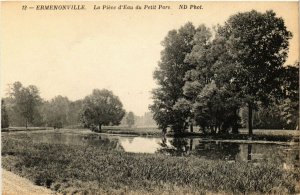 CPA Ermenonville La Piece d'Eau du Petit Parc FRANCE (1014242)