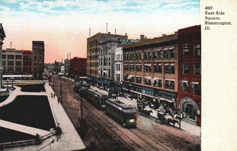 VINTAGE POSTCARD EAST SIDE SQUARE STREET TROLLEY SCENE BLOOMINGTON ILLINOIS