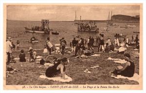 Saint Jean de Luz   La Plage et la Pointe Ste Barbe , bathers at beach