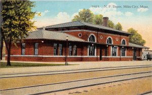 J54/ Miles City Montana Postcard c1910 NP Railroad Depot Station  330