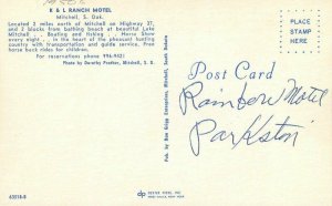 Mitchell South Dakota 1950s K&L Ranch Motel Grigg Dexter Postcard 21-13440