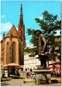 VINTAGE CONTINENTAL SIZE POSTCARD STATUE AND DOWNTOWN WURZBURG ON MAIN GERMANY