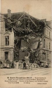 CPA Guerre Européenne 1914-17 REIMS bombarde Angle des rues Cernay et (742675)