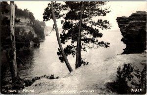 RPPC Pictured Rocks, Munising MI Vintage Postcard P10