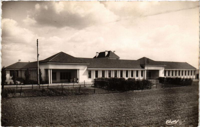 CPA  Arnouville-les-Gonesse (S.-et-O.) -Ecole Jean Jaurés    (290722)