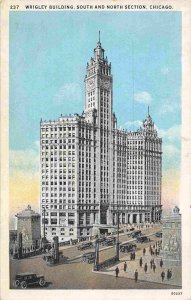 Wrigley Building Michigan Avenue Chicago Illinois 1930s postcard