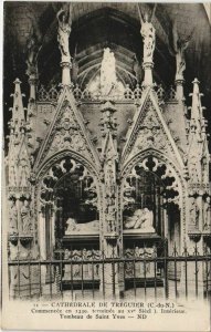 CPA TREGUIER La Cathedrale - Interieur - Tombeau de Saint Yves (1165151)