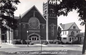 ALBERT LEE MINNESOTA FIRST BAPTIST CHURCH REAL PHOTO POSTCARD 1940s