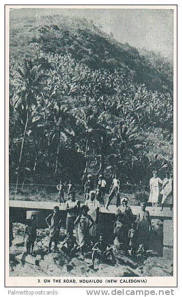 Onthe road , HOUAILOU , New Caledonia , 20-40s