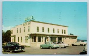 Postcard MN Grand Marais East Bay Hotel c1950s Old Cars G27