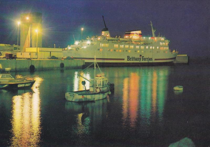 POSTAL 18713: Roscoff Embarquement nocturne pour l Angleterre