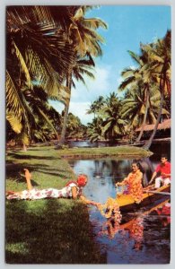 1960-70's KAUAI HAWAII COCO PALMS RESORT HOTEL TROPICAL LAGOON LEIS POSTCARD