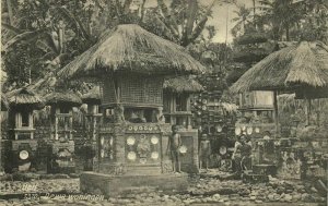 indonesia, BALI, Dewa Houses (1910s) Postcard