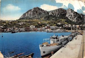 BR56811 Capri il porto ship bateaux