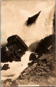 RPPC Rocks at Base of Niagara Falls c1924 NY Vintage Postcard V32