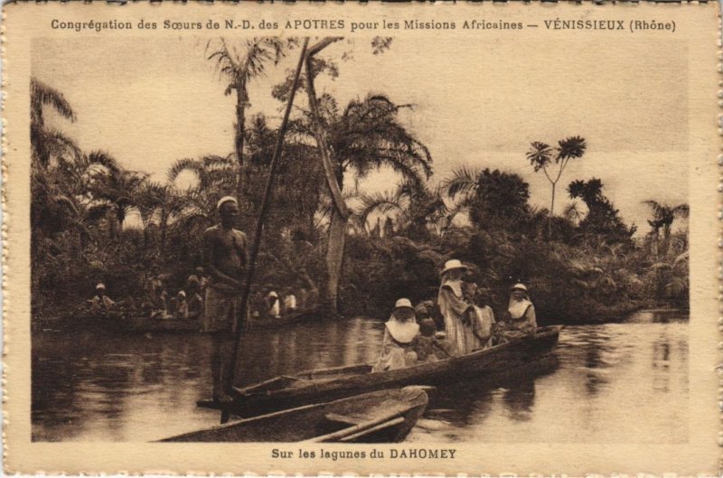 PC MISSIONAIRES SUR LES LAGUNES DAHOMEY BENIN (a27799)