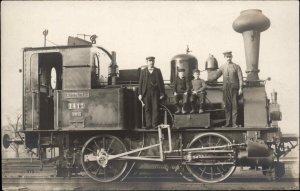 RR Train Conductor Ticket Agent & Children CRISP IMAGE Sachs Sls E.B. 1417