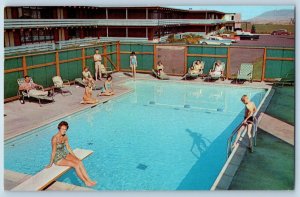 Bozeman Montana MT Postcard Rambler Motel Swimming Pool Bath Scene 1962 Vintage