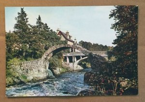 UNUSED POSTCARD - THE OLD BRIDGE, CARRBRIDGE, INVERNESS-SHIRE, SCOTLAND