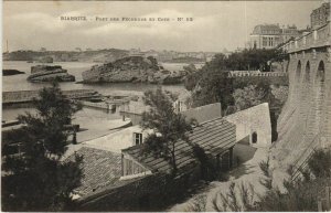 CPA Biarritz Port des Pecheurs et Cote FRANCE (1126414)