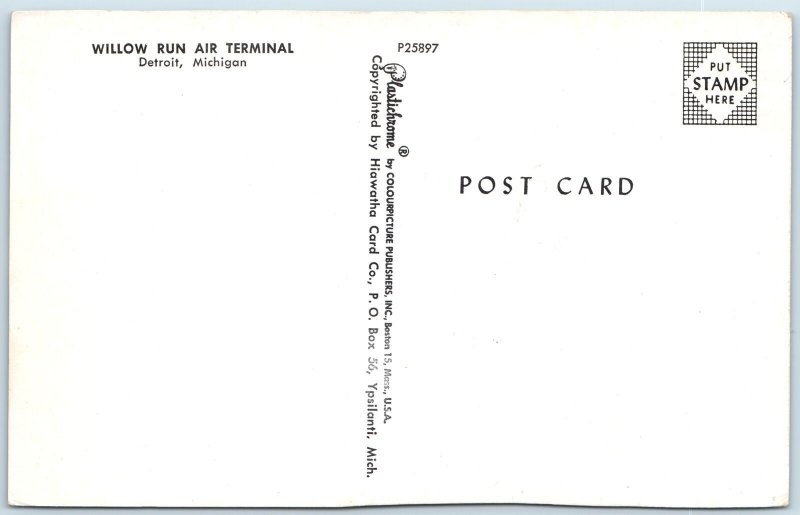 c1950s Detroit, MI Willow Run Air Terminal Chrome Photo Mich. Hiawatha Card A216